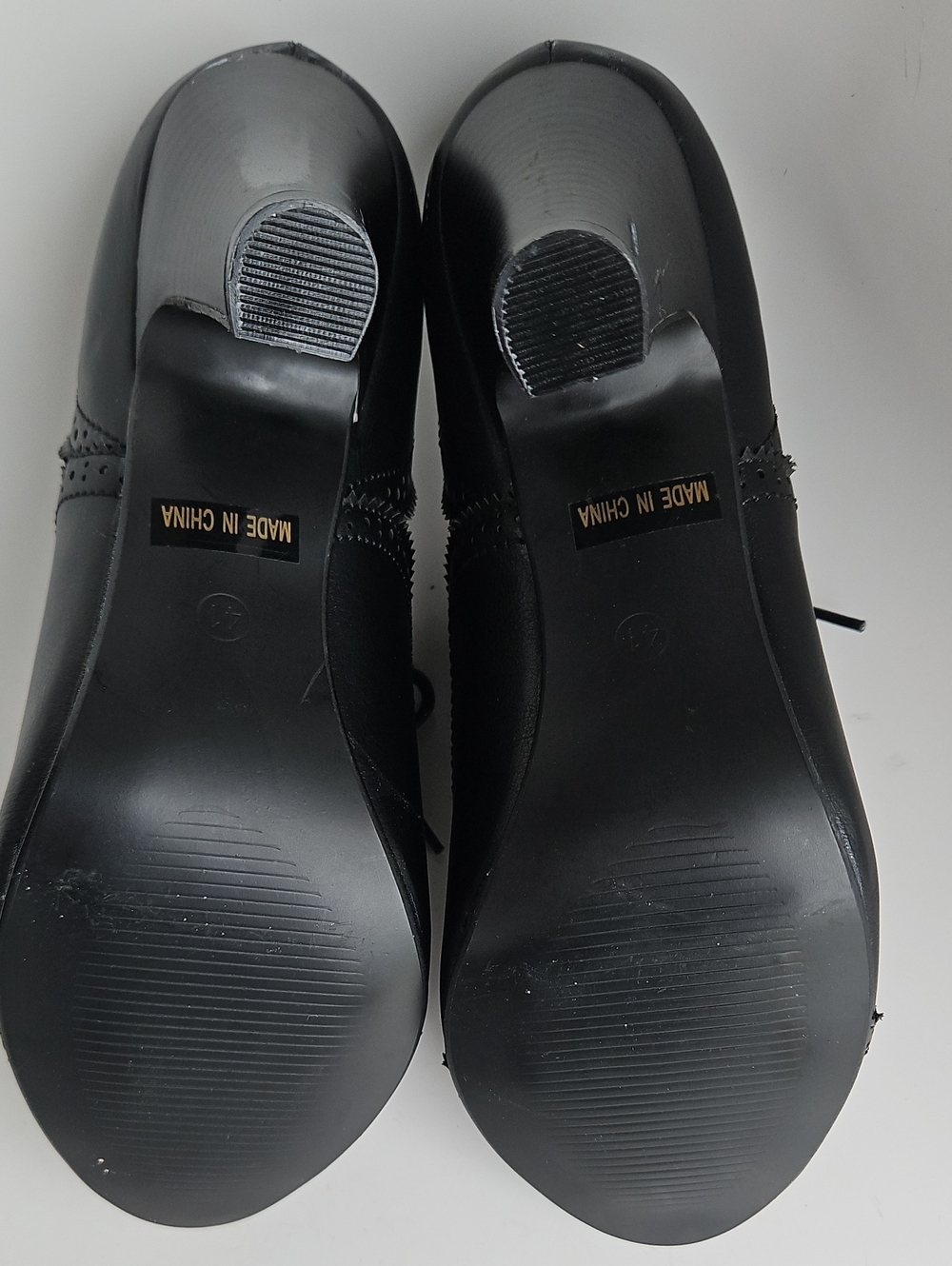 Lace-Up Brogue Heeled Oxford — Black - Picture 8 of 9